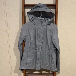 Women’s M Columbia rain jacket with hood
